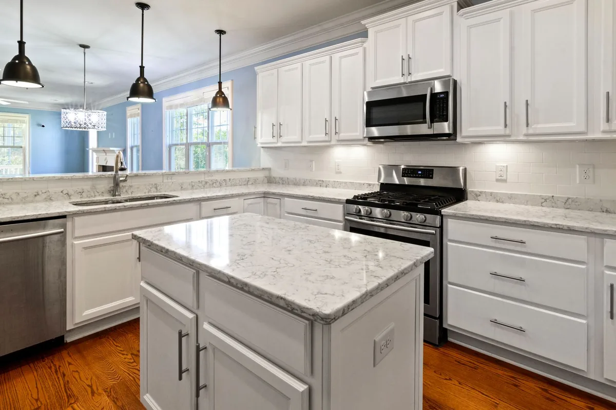 Filth & Squalor Cleanup in Edwardsville, KS